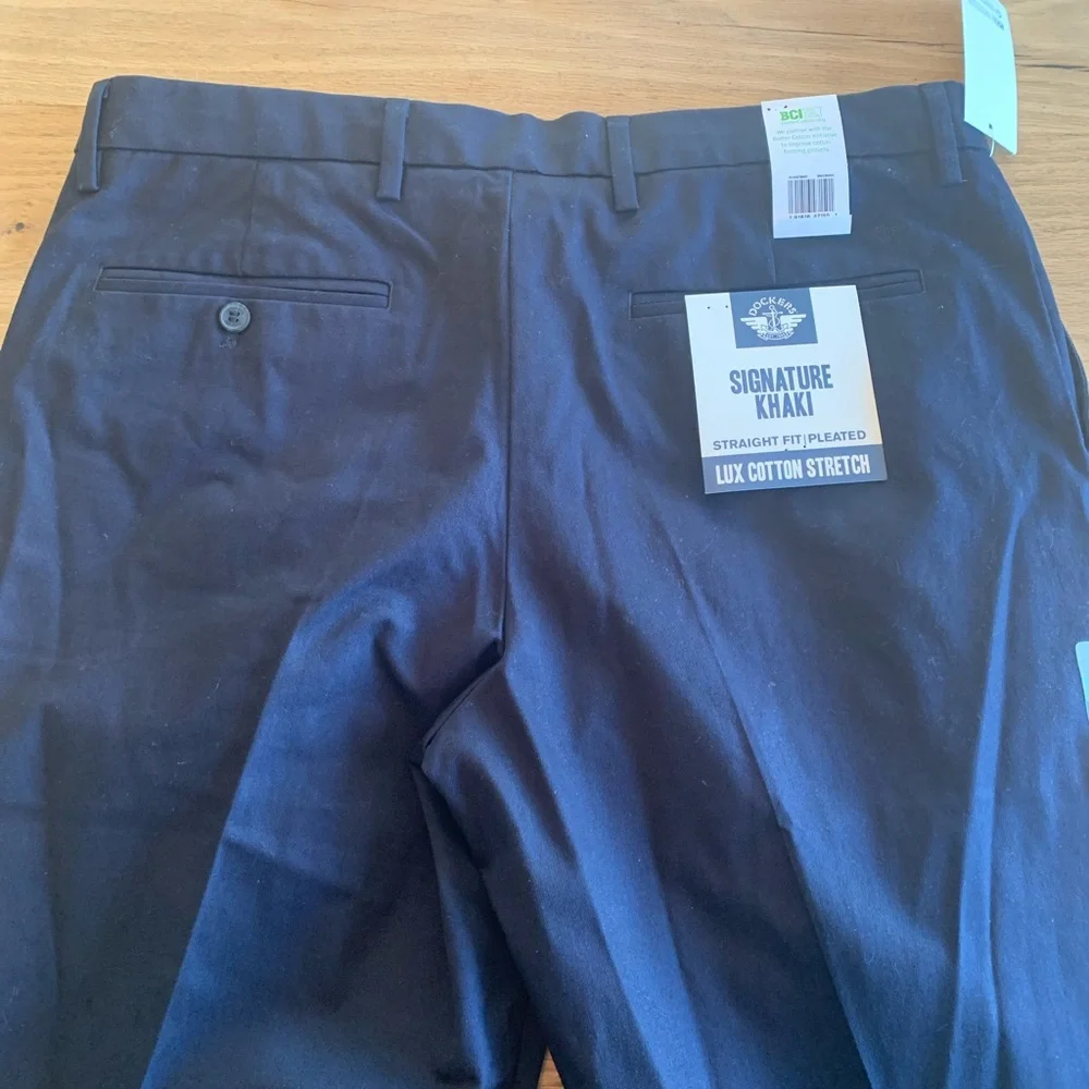 Dockers Signature Khaki Straight Pleated Cotton‎ Men’s 38x34” Stretch Blue  NWT